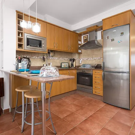 Home2book Elegant Escape With Terrace Apartamento